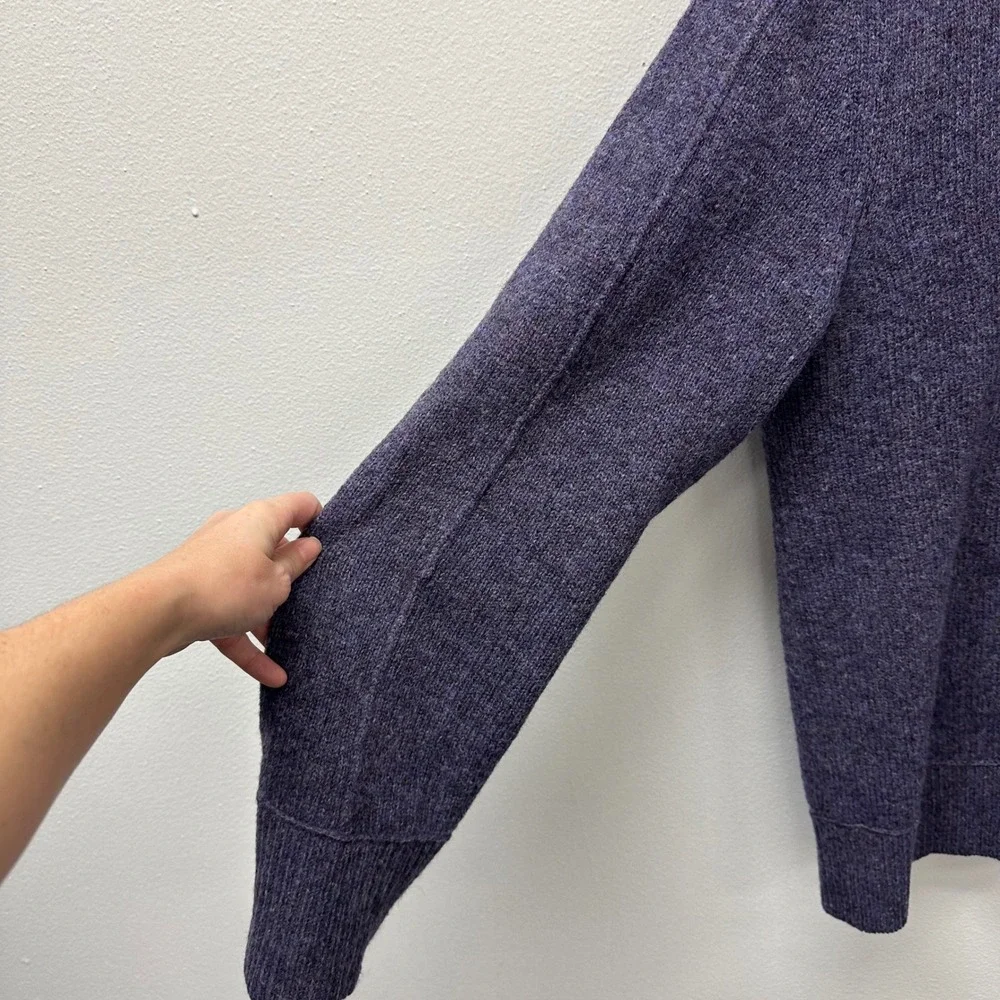 Banana Republic x J.C. Rennie & Co. Mens Shetland Wool Sweater‎ Purple L